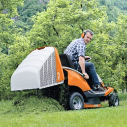 Traktor ogrodowy STIHL RT 4082