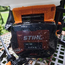 Stihl SGA 60 opryskiwacz akumulatorowy plecakowy 10 l bez akumulatora i ładowarki