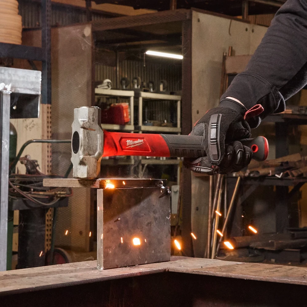 Wkrętarka Milwaukee M18 FUEL w akcji