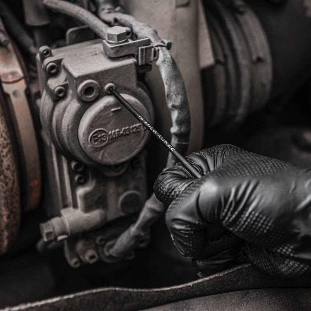 Wkrętarka Milwaukee M18 FUEL w akcji