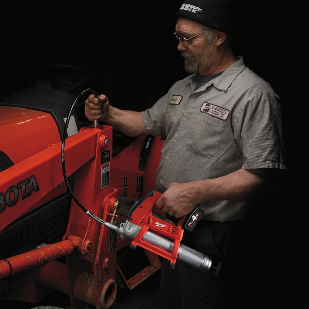 Wkrętarka Milwaukee M18 FUEL w akcji