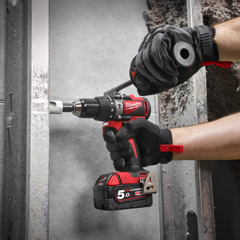 Wkrętarka Milwaukee M18 FUEL w akcji