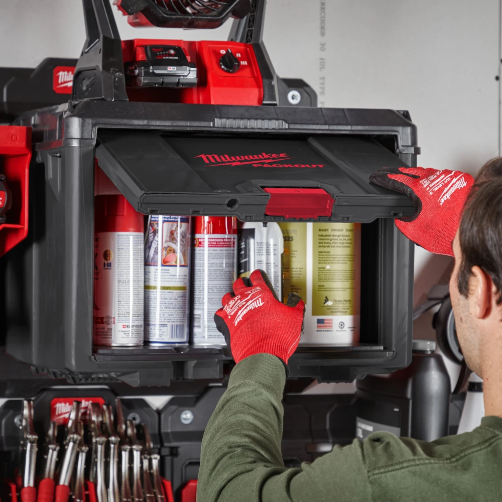 Wkrętarka Milwaukee M18 FUEL w akcji