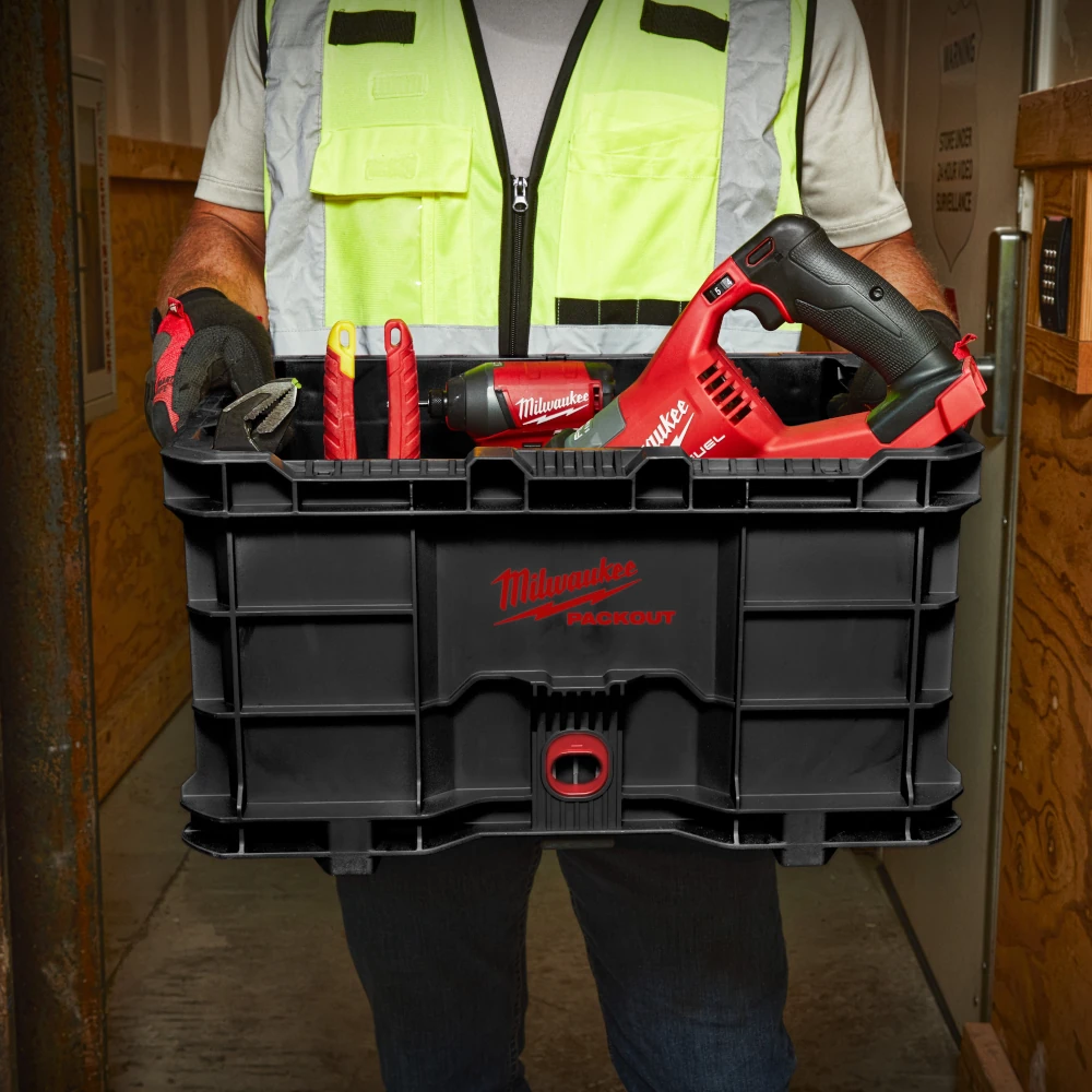 Wkrętarka Milwaukee M18 FUEL w akcji