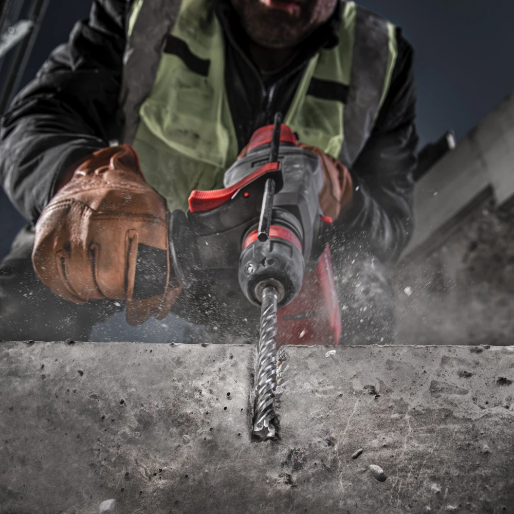 Wkrętarka Milwaukee M18 FUEL w akcji