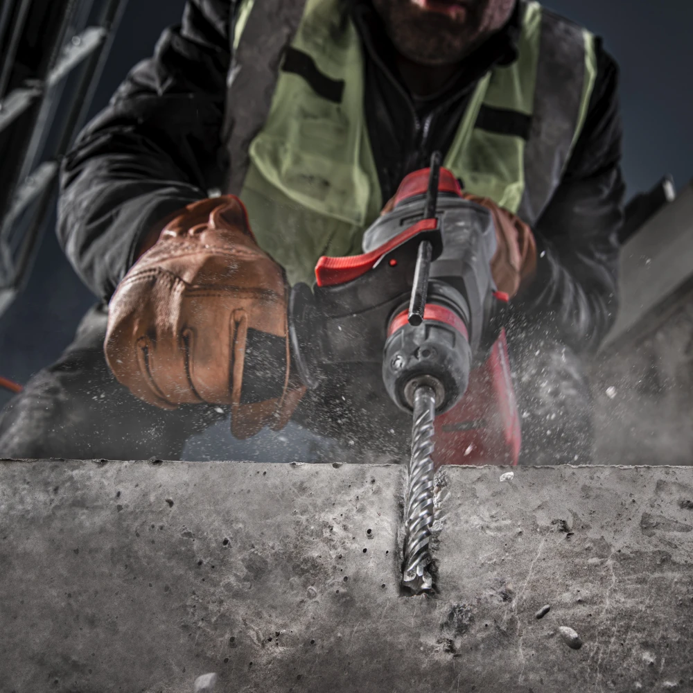 Wkrętarka Milwaukee M18 FUEL w akcji