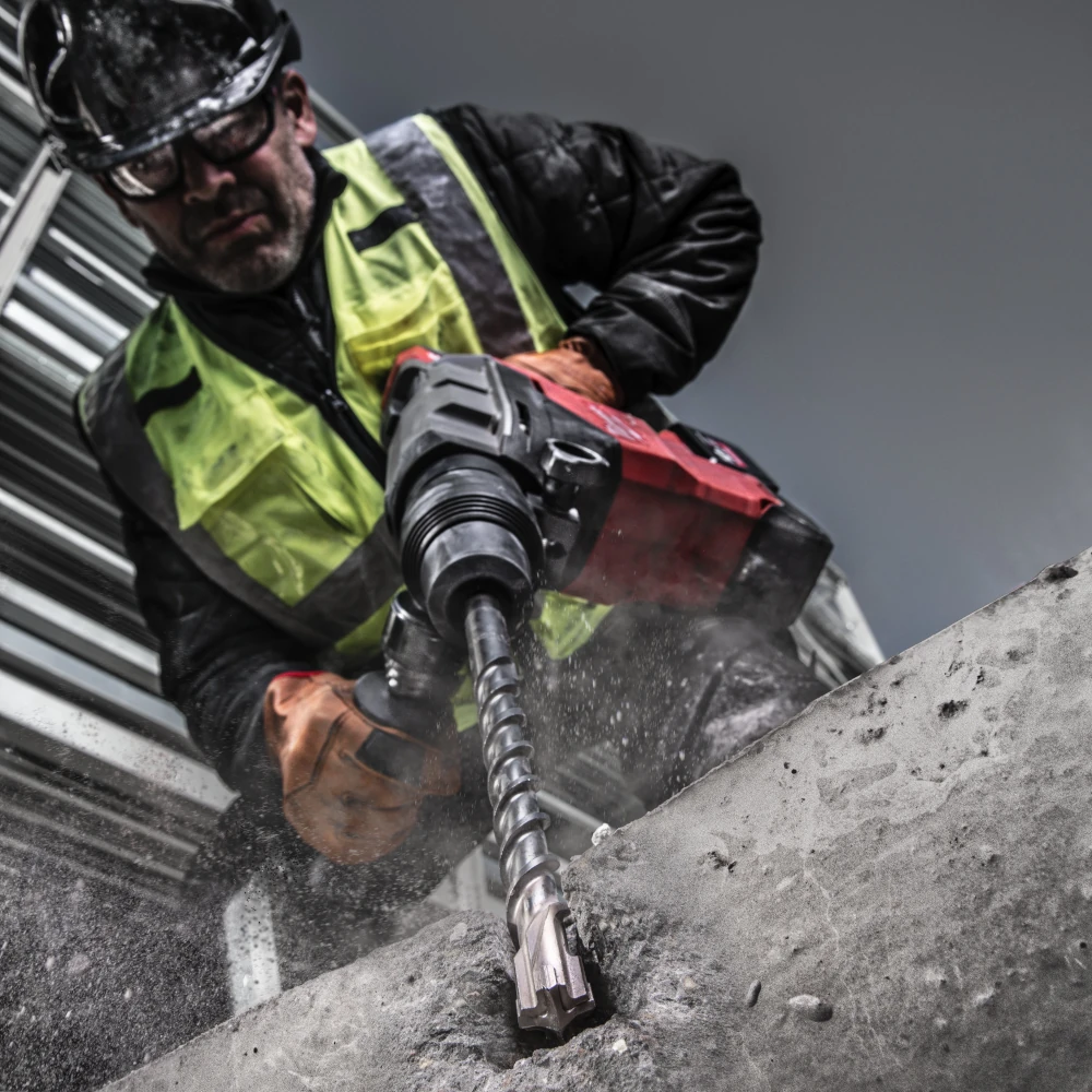Wkrętarka Milwaukee M18 FUEL w akcji