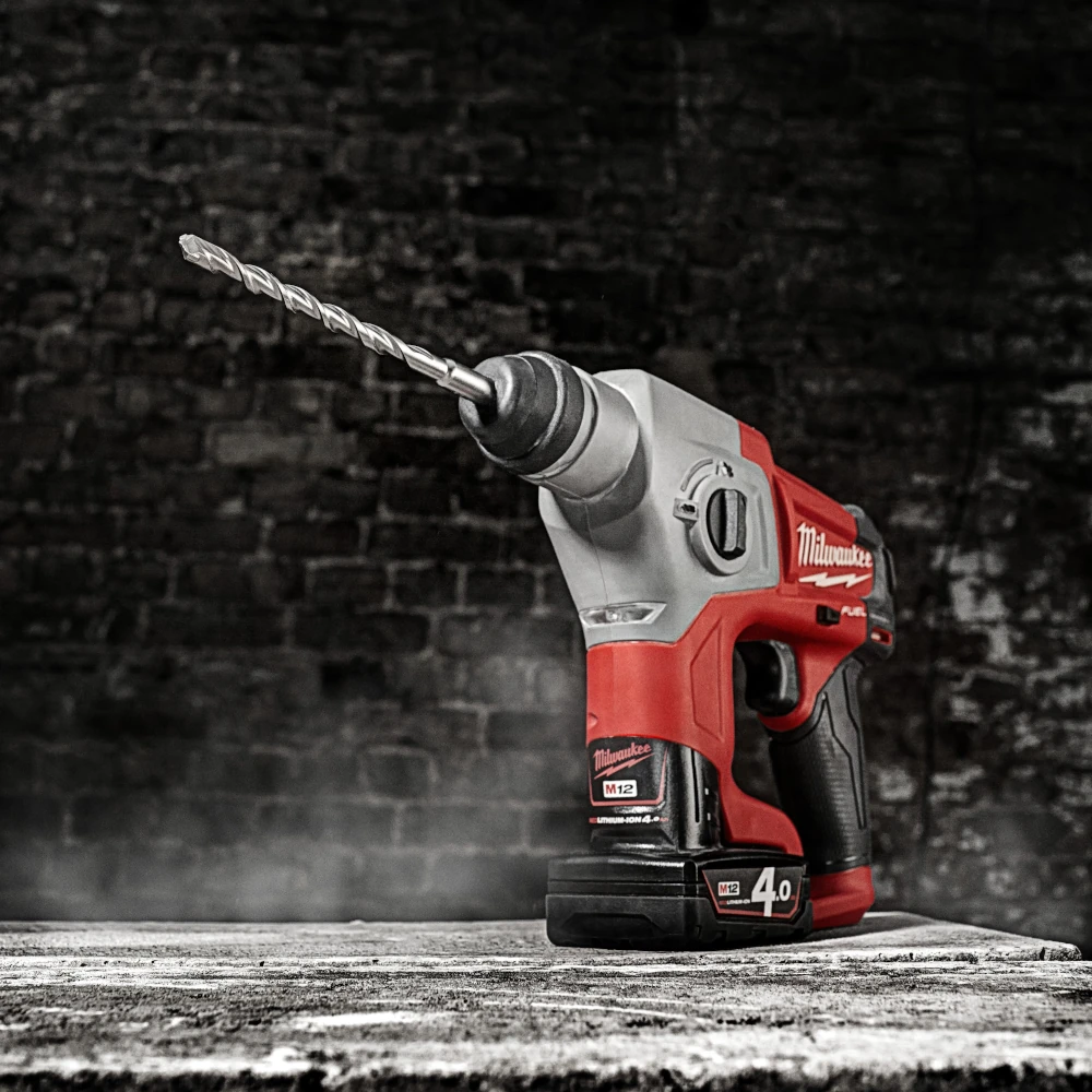 Wkrętarka Milwaukee M18 FUEL w akcji