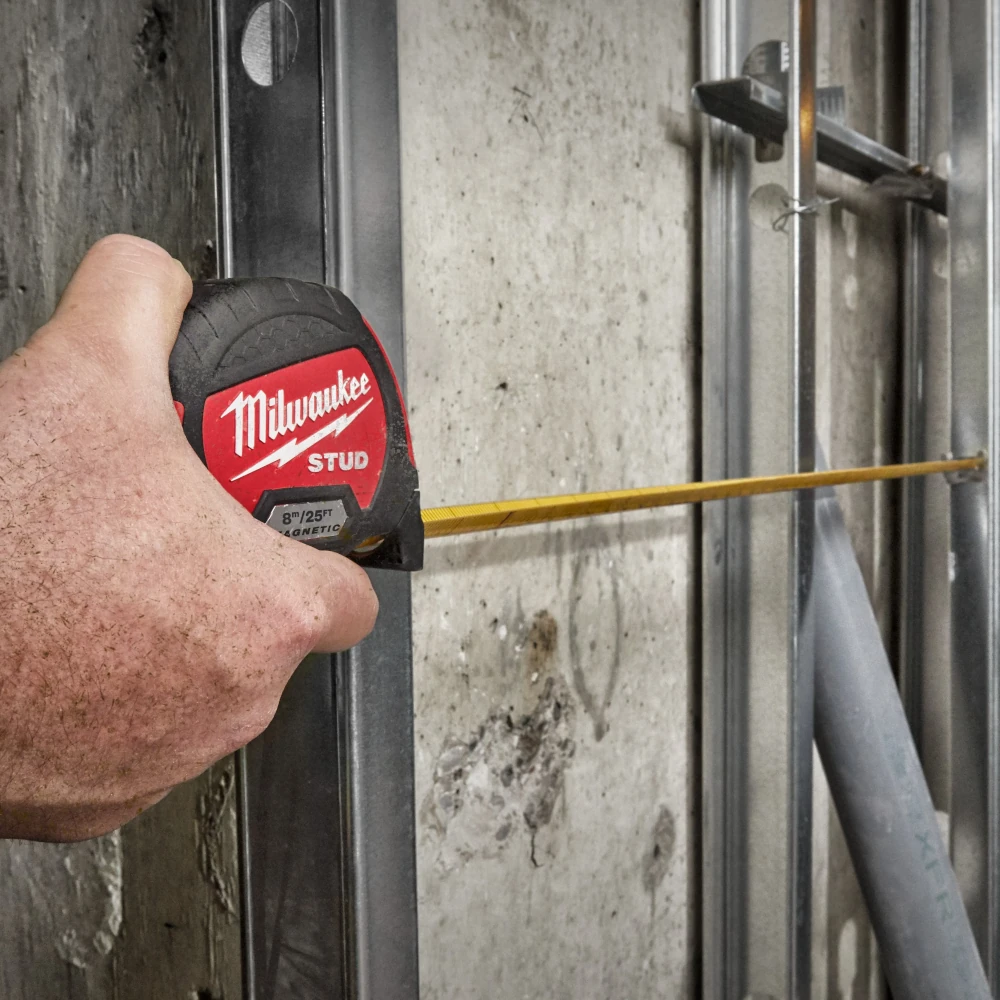 Wkrętarka Milwaukee M18 FUEL w akcji